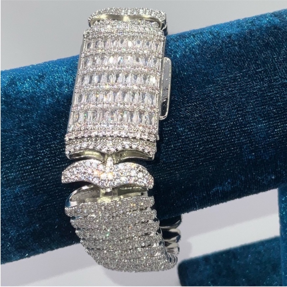 18k 8ct Bracelet - Picture 4 of 9